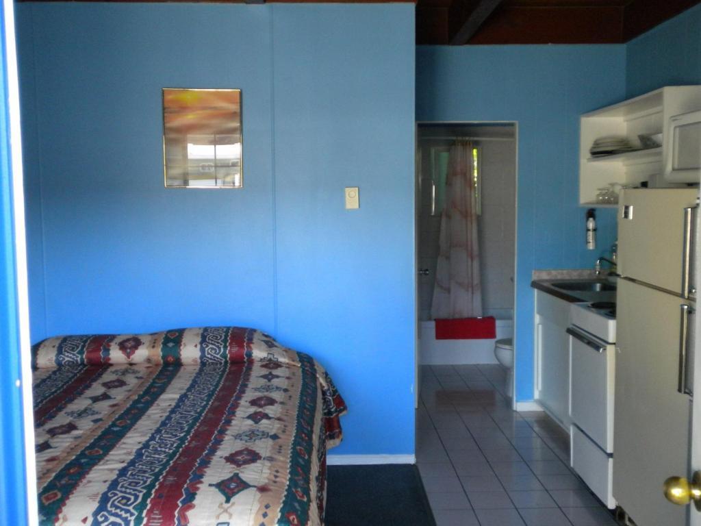 Holiday House Motel Penticton Quarto foto