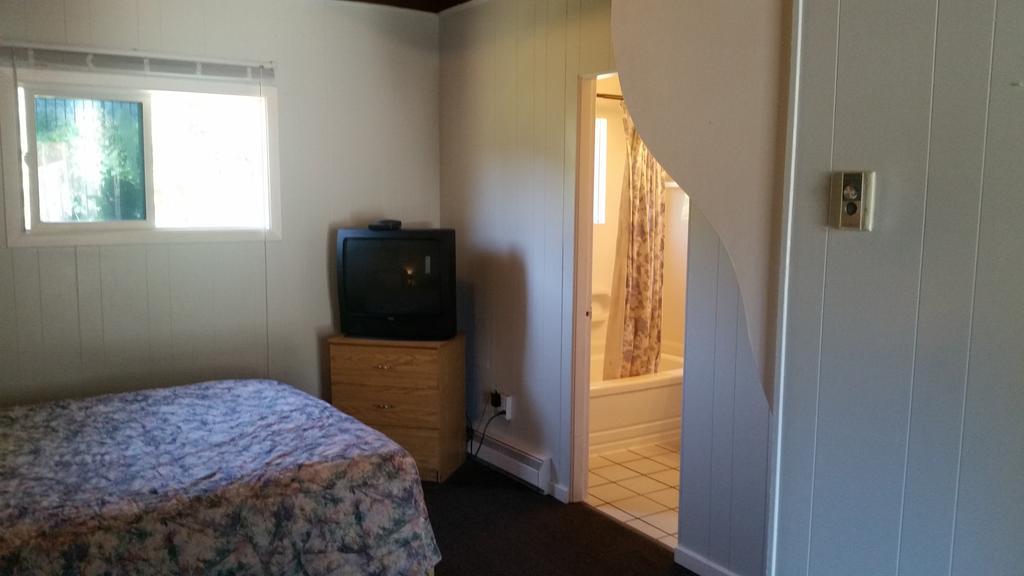 Holiday House Motel Penticton Exterior foto